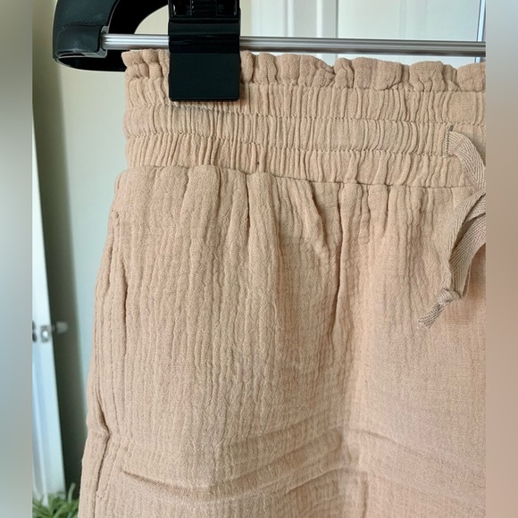 Hem & Thread Cotton Shorts - Picture 3 of 7